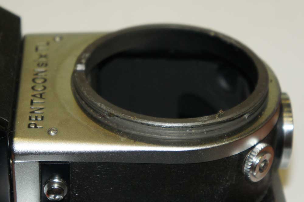 M65x1 helicoid to M68x1 female thread adapter for Pentacon Six