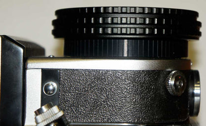 M65x1 helicoid to M68x1 female thread adapter for Pentacon Six